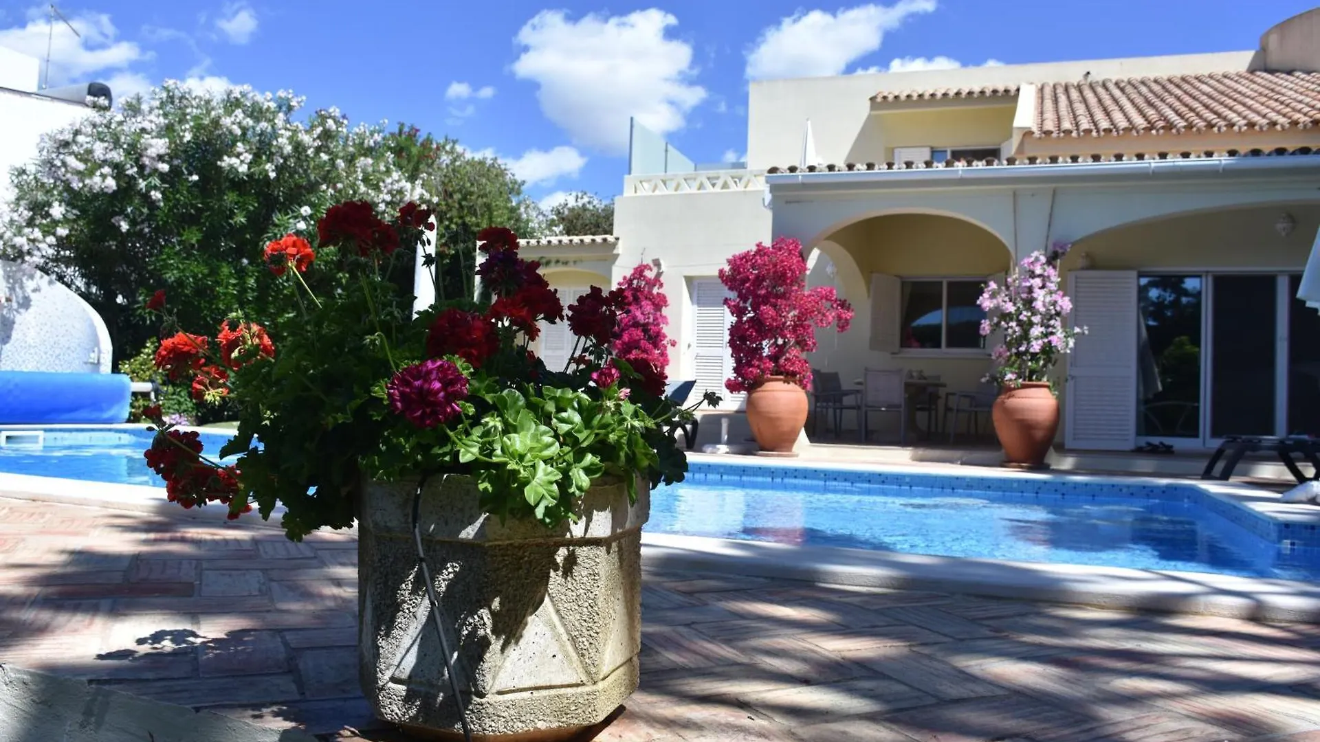 Beach Villa Casa De Amanha 450 Mts To The Beach With Beautiful Garden And Heated Saltwater Pool Albufeira Portugal