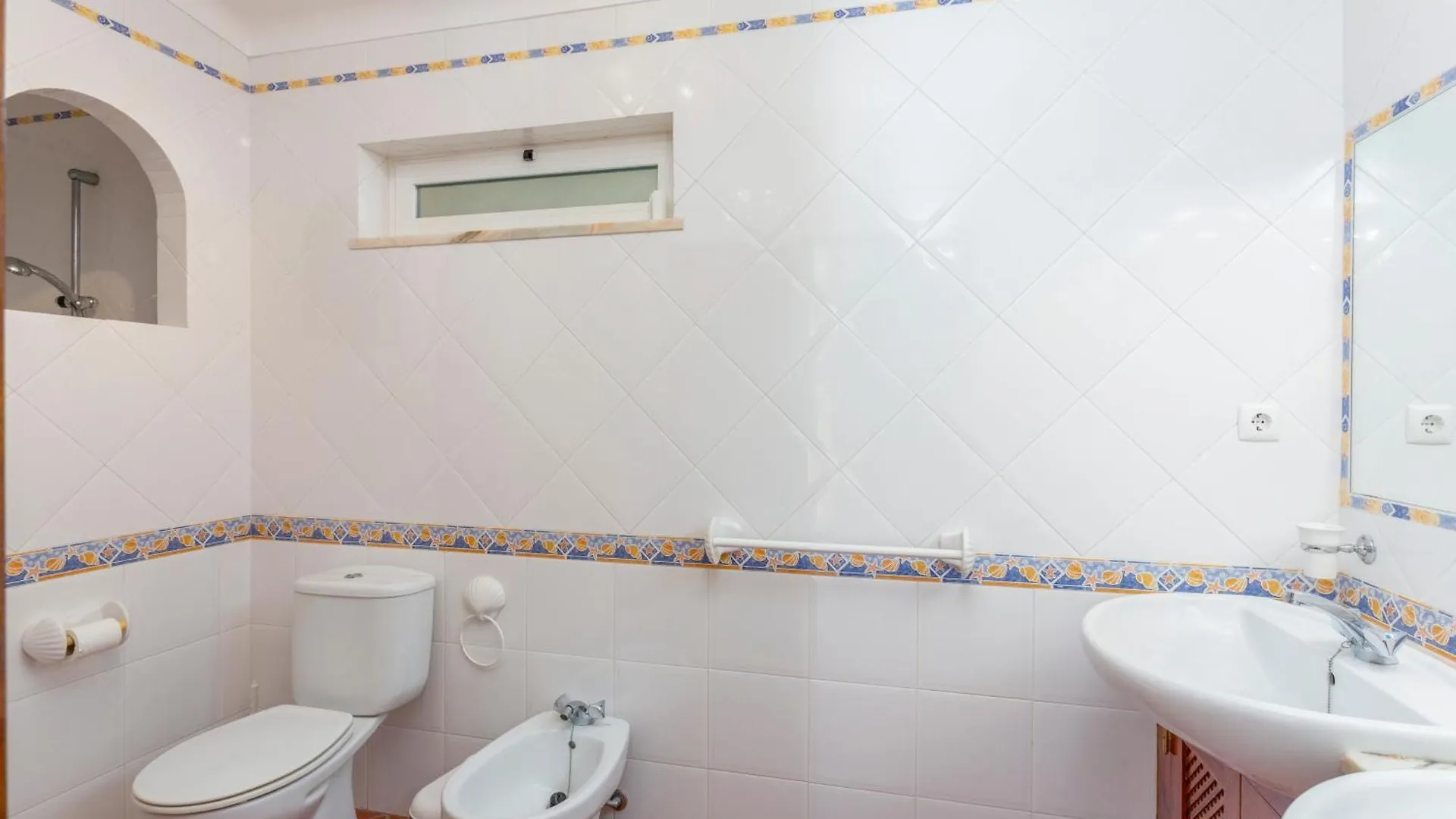Beach Villa Casa De Amanha 450 Mts To The Beach With Beautiful Garden And Heated Saltwater Pool Albufeira Portugal