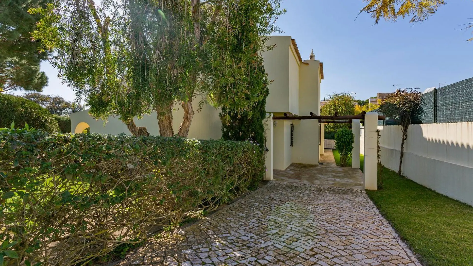 Beach Villa Casa De Amanha 450 Mts To The Beach With Beautiful Garden And Heated Saltwater Pool Albufeira Portugal